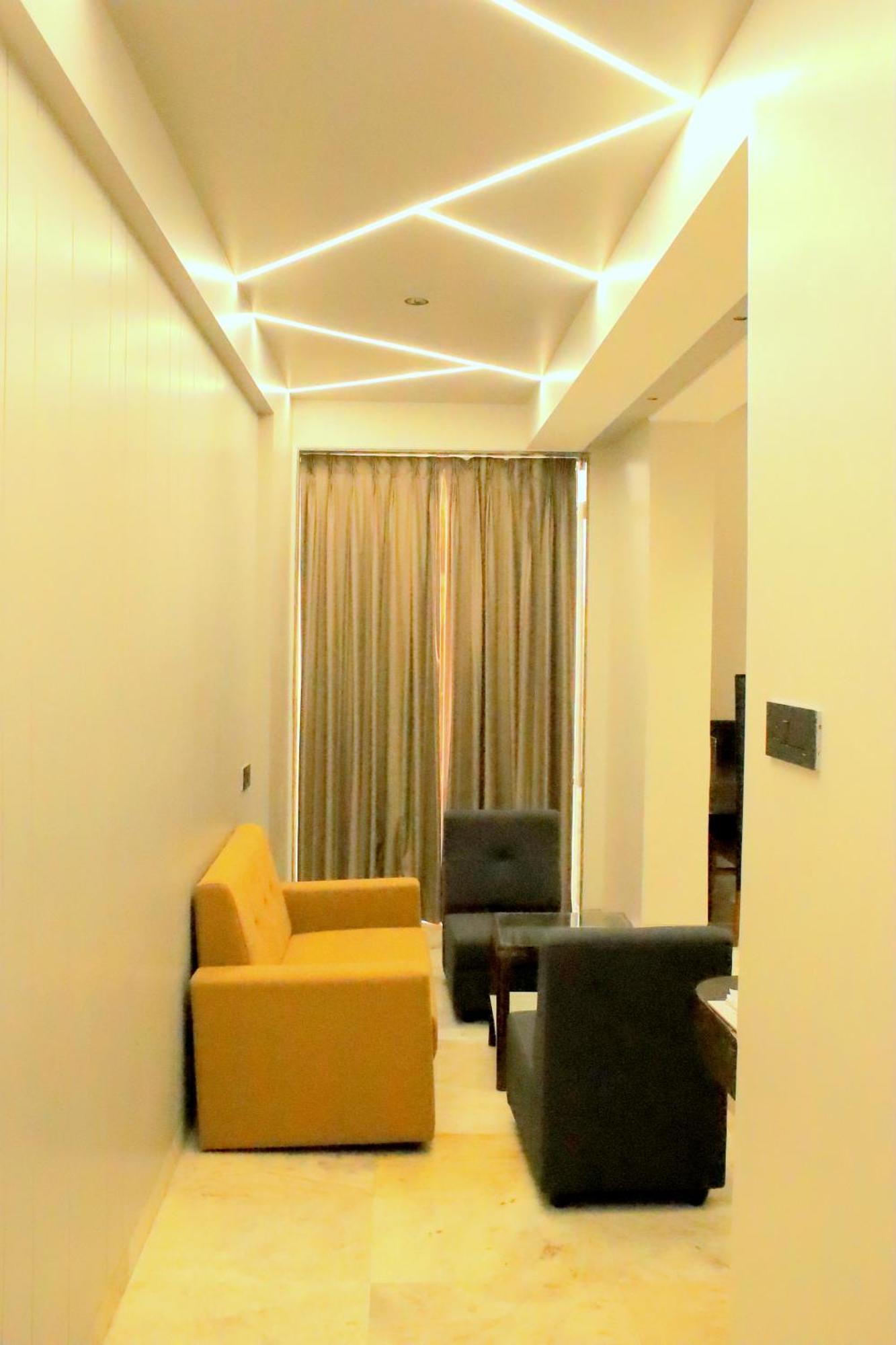 Hotel Statusinn, Ichalkaranji Extérieur photo